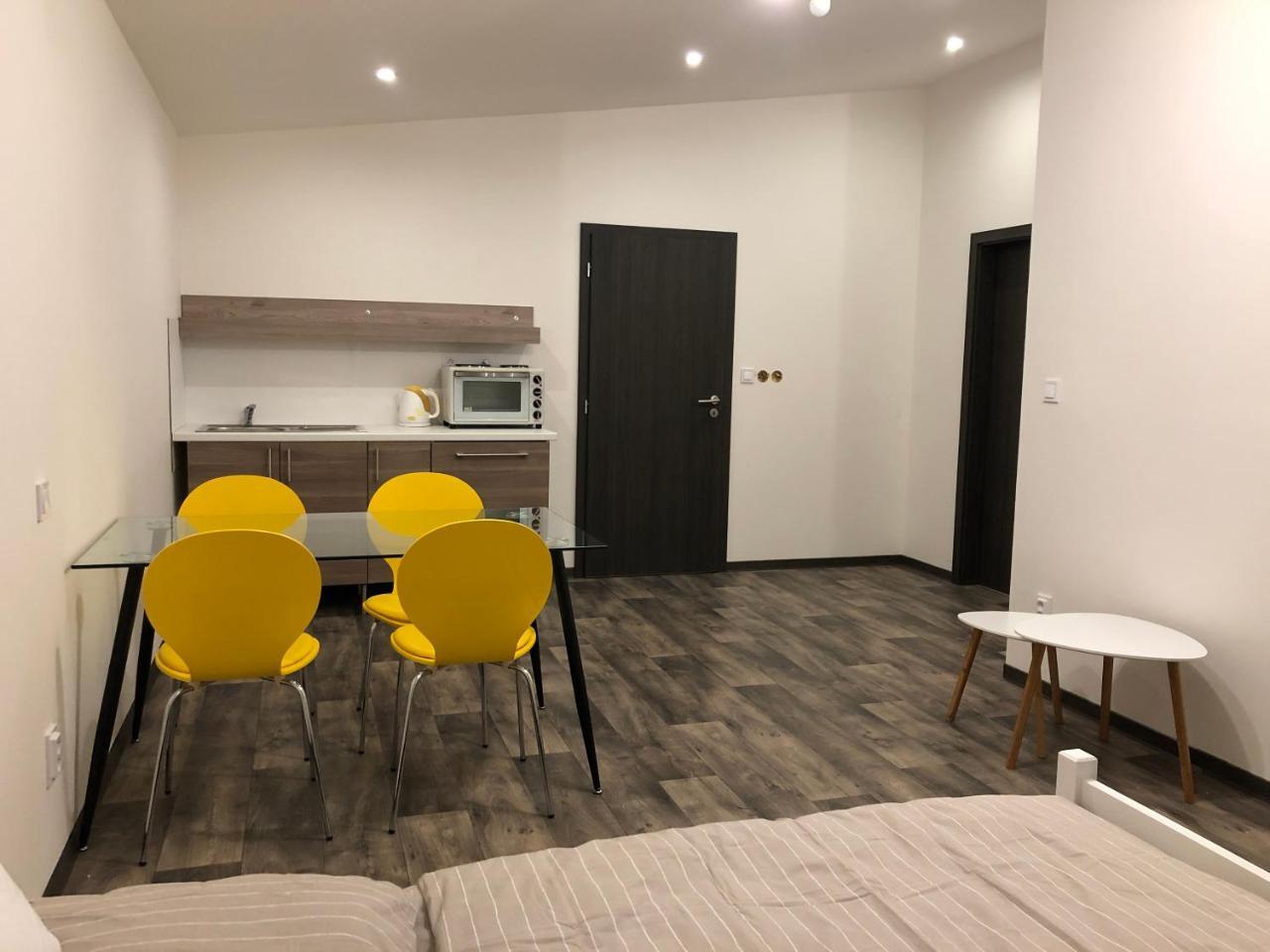Na Mandlu Otel Drmoul Dış mekan fotoğraf