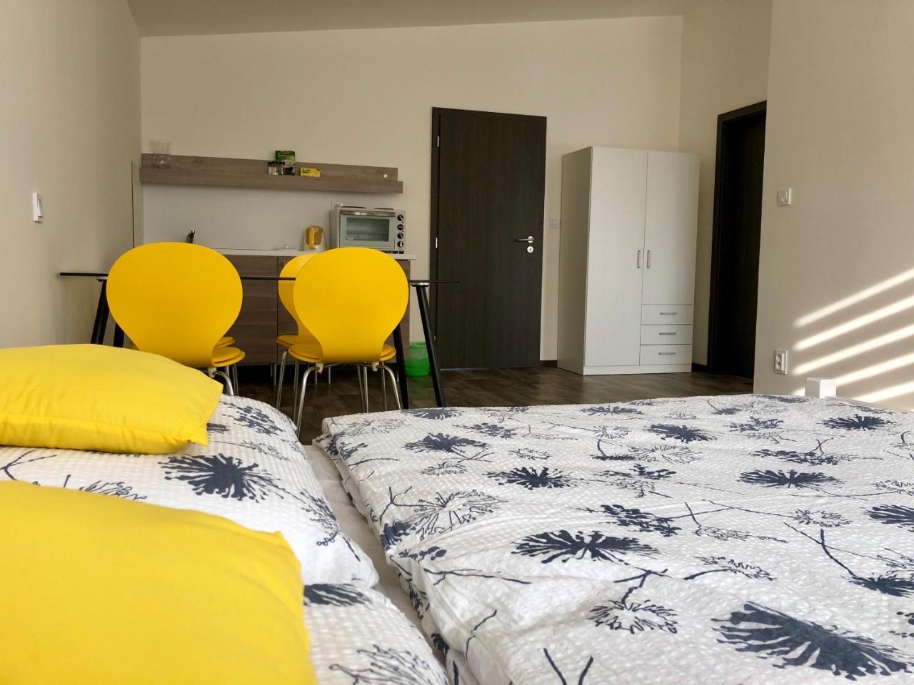 Na Mandlu Otel Drmoul Dış mekan fotoğraf